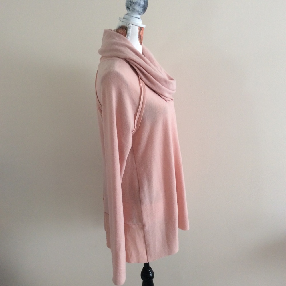 Cozy Cowl Neck Top NWT - Picture 4 of 5